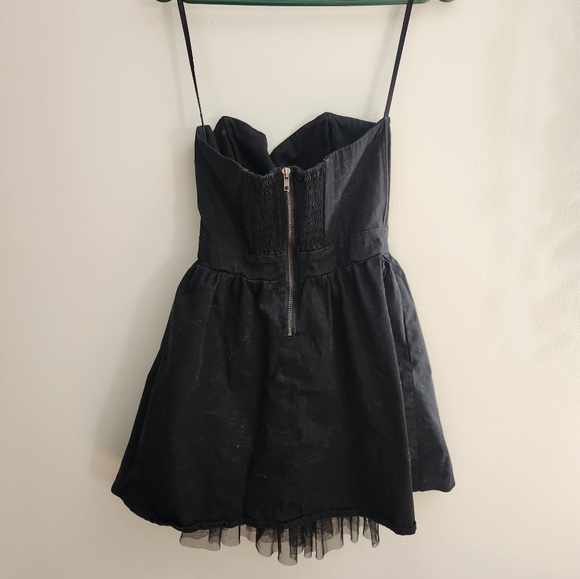 Strapless dress. early 2010 ARDENE. - Picture 2 of 3